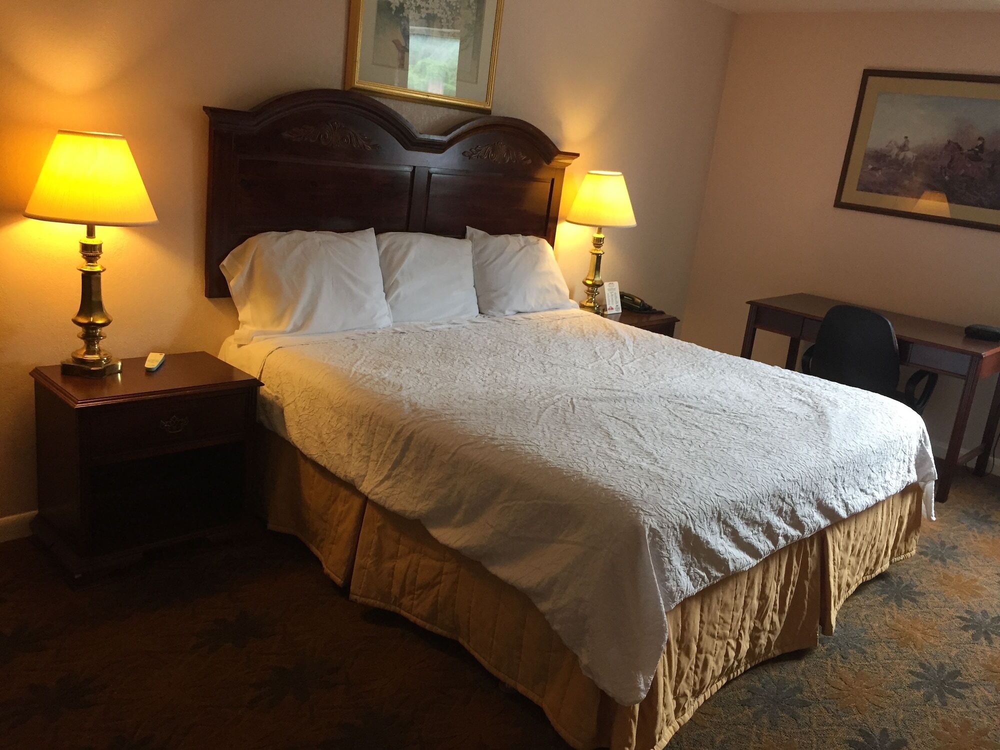 Travelodge By Wyndham Lynchburg Extérieur photo