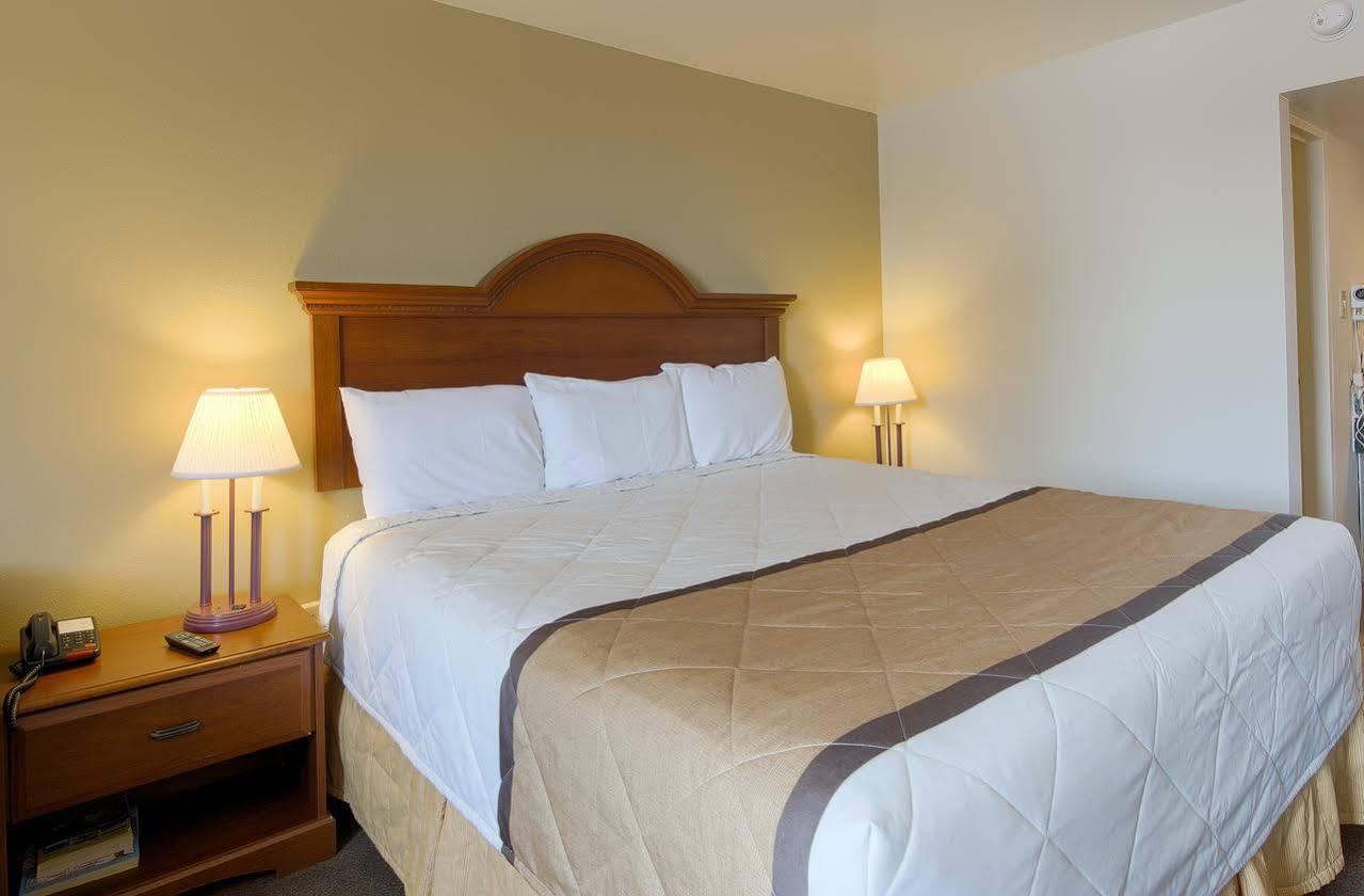 Travelodge By Wyndham Lynchburg Extérieur photo